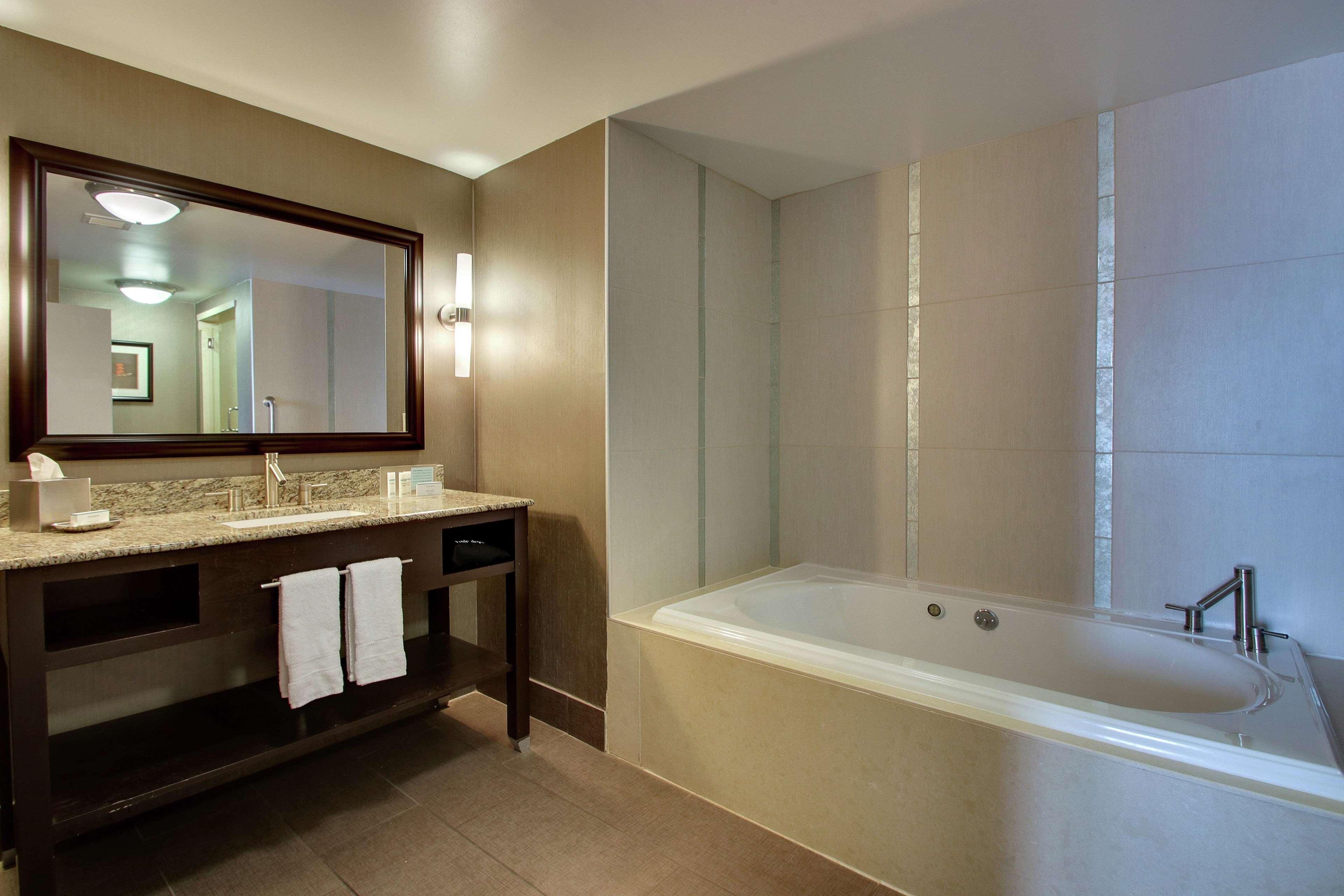 Hampton Inn & Suites Shreveport Exteriör bild